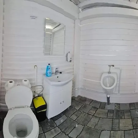 Apartament Mamaia Etajul 2 아파트 *